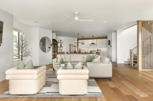 885 E Joplin Lane, Eagle, ID 83616