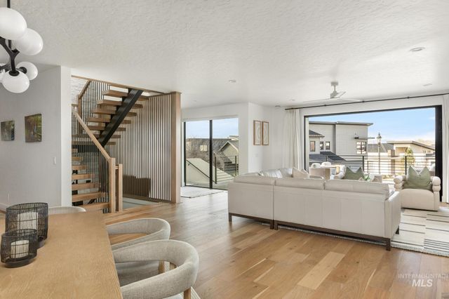 885 E Joplin Lane, Eagle, ID 83616