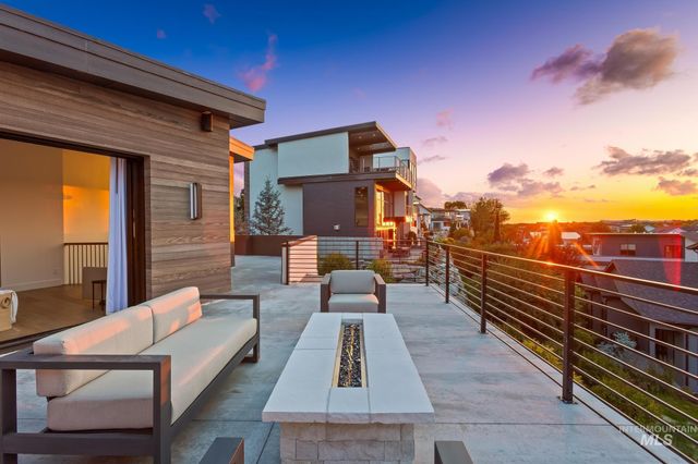 885 E Joplin Lane, Eagle, ID 83616