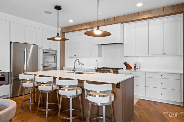 885 E Joplin Lane, Eagle, ID 83616