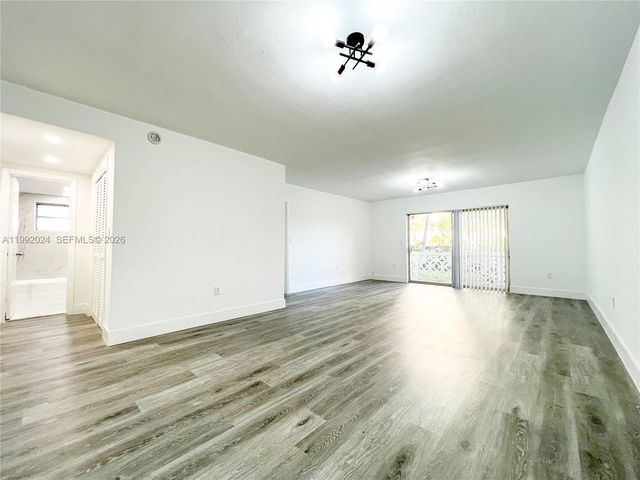 2005 Sans Souci Blvd 107, North Miami, FL 33181