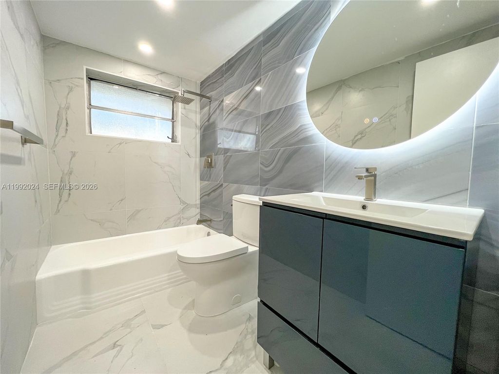 2005 Sans Souci Blvd 107, North Miami, FL 33181