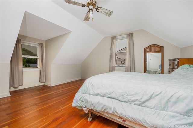 58 S Crescent Drive, Farmingdale, NY 11735