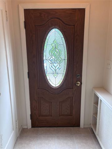 207 Wellington Road S, Garden City South, NY 11530