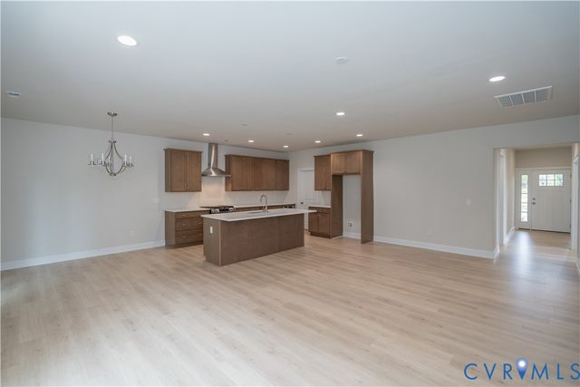 8724 Hope Farm Ln, Mechanicsville, VA 23111