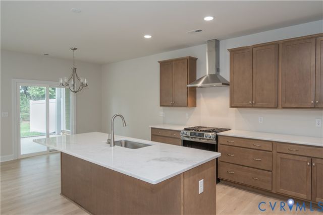8724 Hope Farm Ln, Mechanicsville, VA 23111