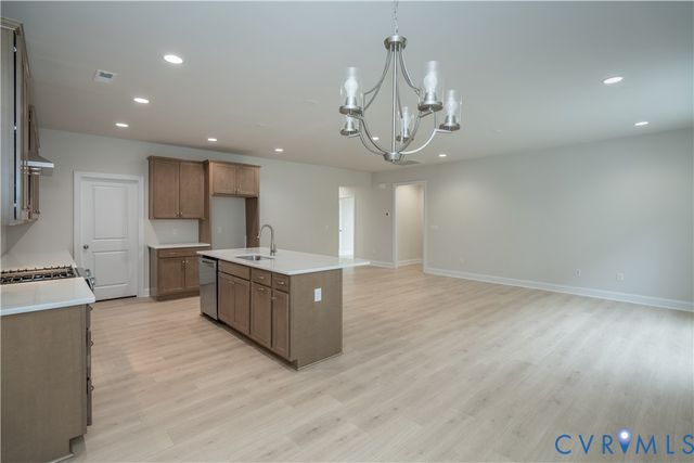 8724 Hope Farm Ln, Mechanicsville, VA 23111