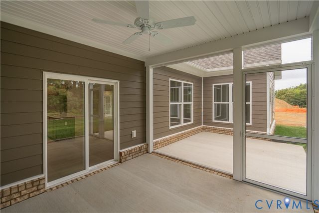 8724 Hope Farm Ln, Mechanicsville, VA 23111