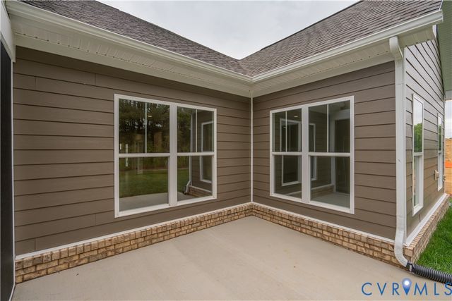 8724 Hope Farm Ln, Mechanicsville, VA 23111