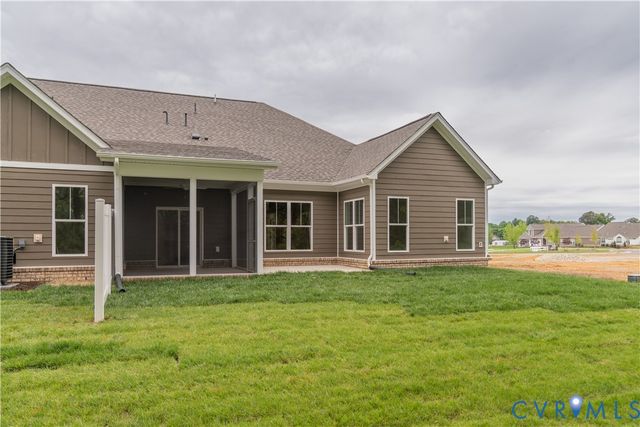 8724 Hope Farm Ln, Mechanicsville, VA 23111