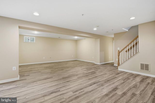 9013 HELMSLEY DR, Clinton, MD 20735
