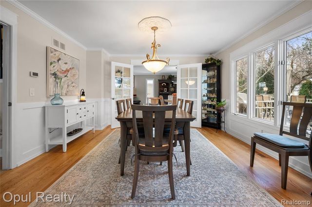 19935 Irving Drive, Livonia, MI 48152