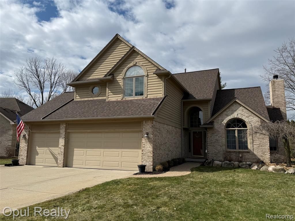 19935 Irving Drive, Livonia, MI 48152