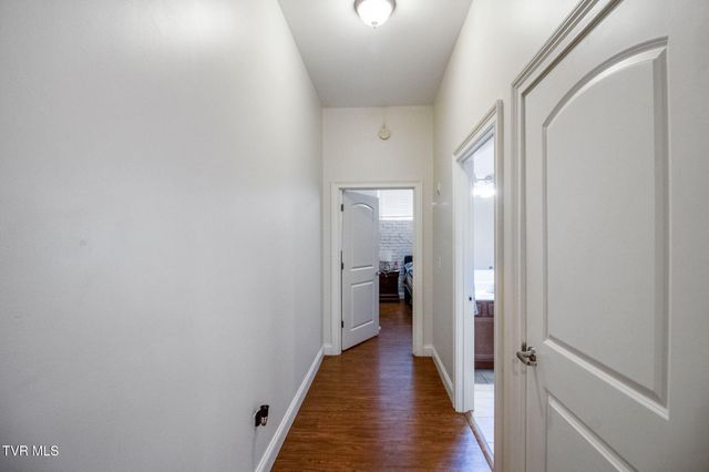 116 Tipton Street Apt 406, Johnson City, TN 37604
