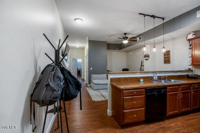116 Tipton Street Apt 406, Johnson City, TN 37604