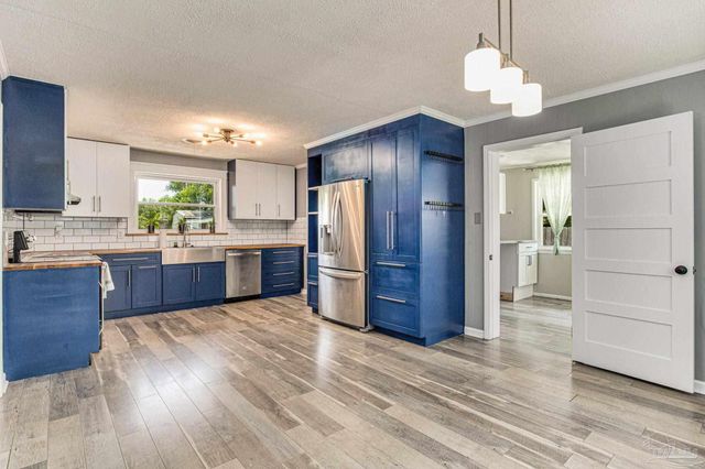 2033 E Bobe St, Pensacola, FL 32503