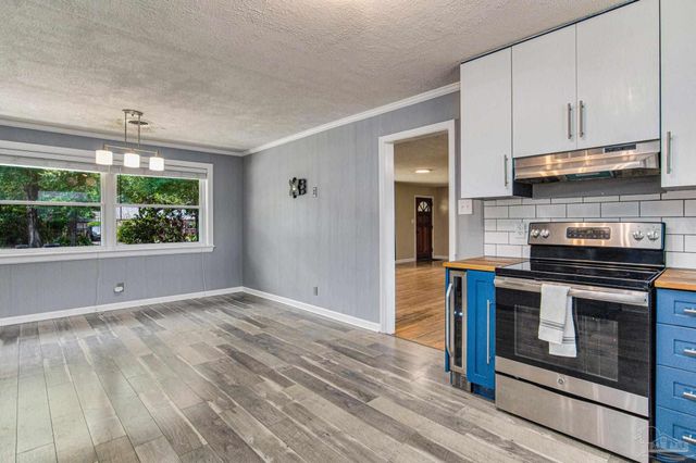 2033 E Bobe St, Pensacola, FL 32503