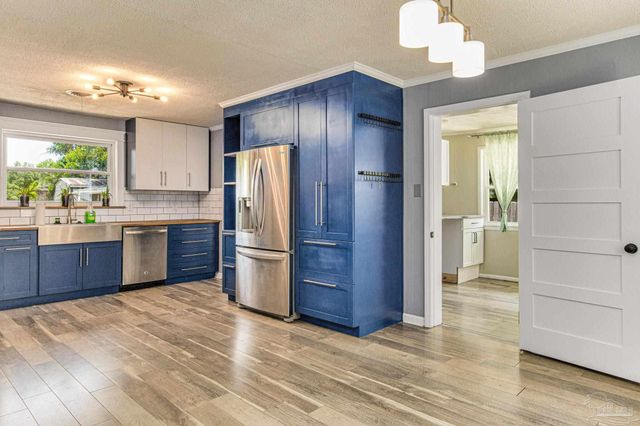 2033 E Bobe St, Pensacola, FL 32503