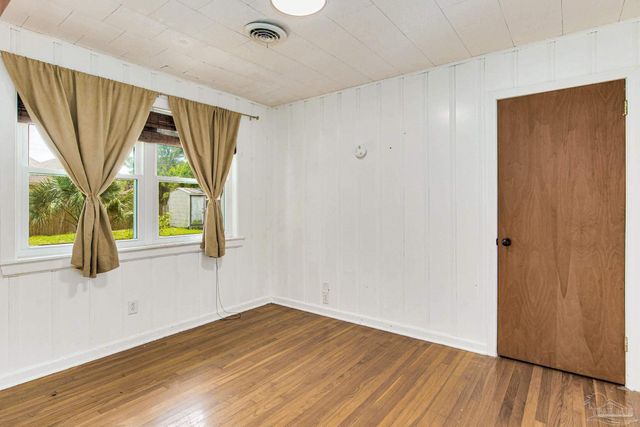 2033 E Bobe St, Pensacola, FL 32503