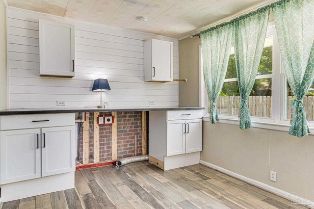 2033 E Bobe St, Pensacola, FL 32503