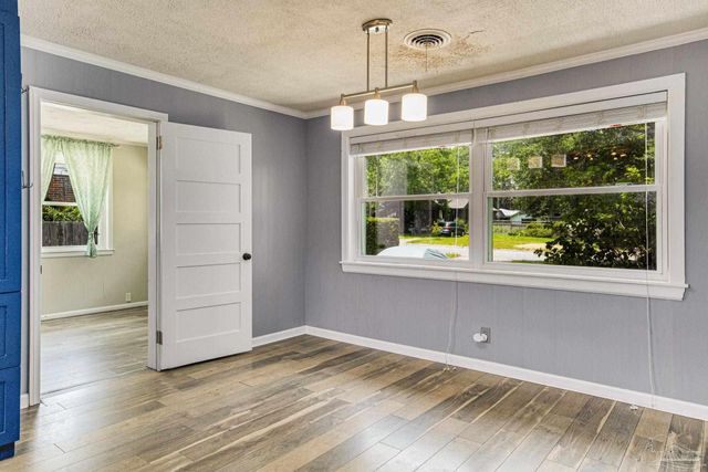2033 E Bobe St, Pensacola, FL 32503
