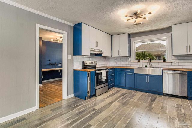 2033 E Bobe St, Pensacola, FL 32503