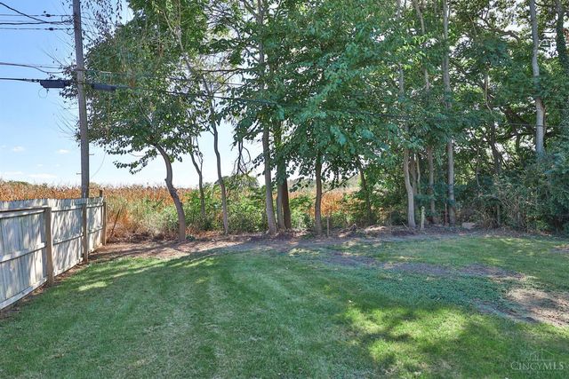 25 Cherokee Drive, St Clair Twp, OH 45013