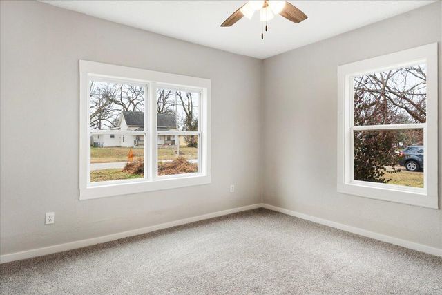 727 E Dale Street, Springfield, MO 65803