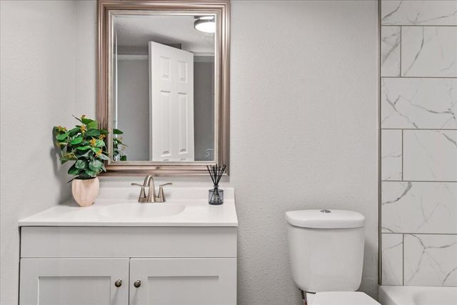 727 E Dale Street, Springfield, MO 65803