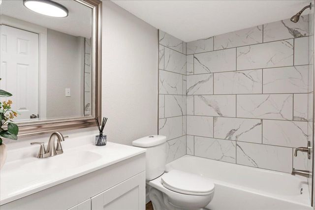 727 E Dale Street, Springfield, MO 65803