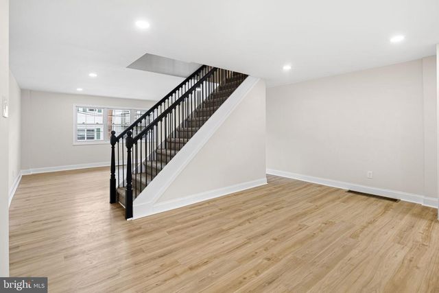 3609 ESSEX LN, Philadelphia, PA 19114