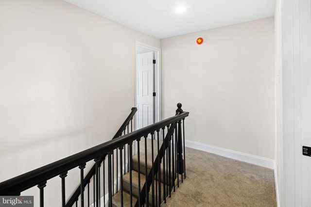 3609 ESSEX LN, Philadelphia, PA 19114