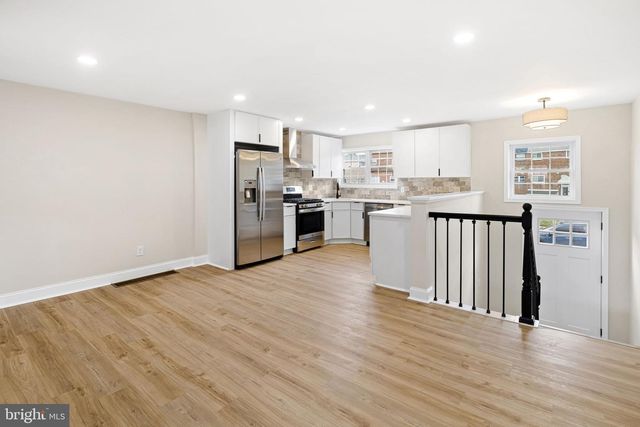 3609 ESSEX LN, Philadelphia, PA 19114