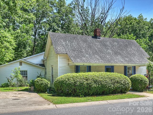 3014 Yadkin Avenue, Charlotte, NC 28205