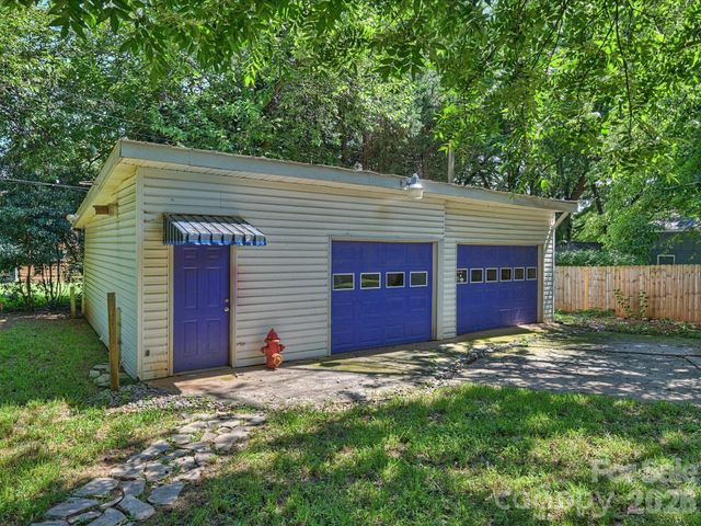 3014 Yadkin Avenue, Charlotte, NC 28205