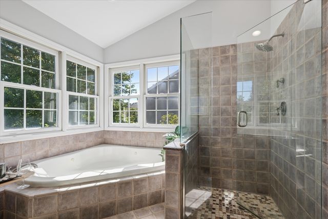 789 Warwick Lane, Lake Zurich, IL 60047