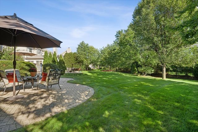 789 Warwick Lane, Lake Zurich, IL 60047