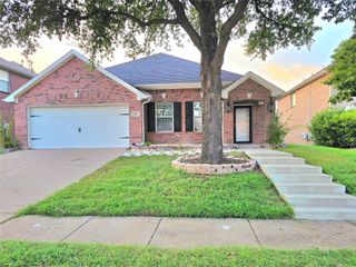 5423 Lavaca Road, Grand Prairie, TX 75052