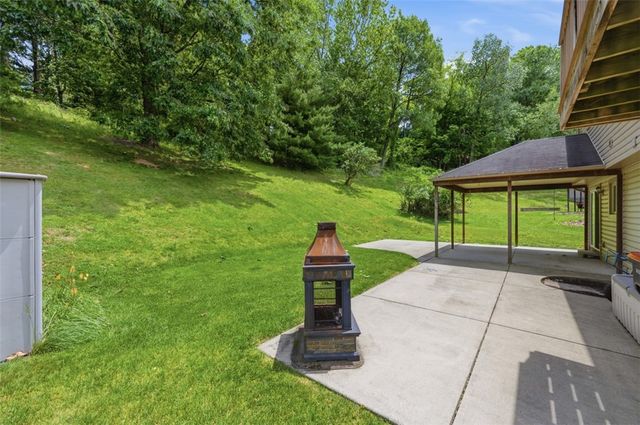 18 Kohleen Drive, Robinson Twp, PA 15136
