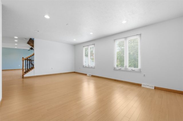 18 Kohleen Drive, Robinson Twp, PA 15136