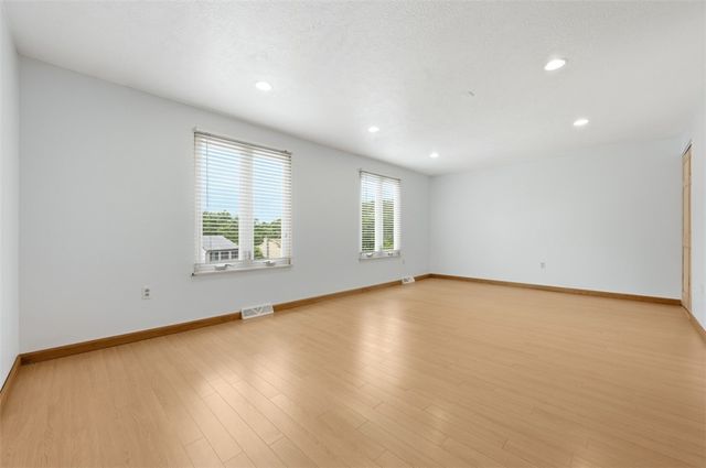 18 Kohleen Drive, Robinson Twp, PA 15136
