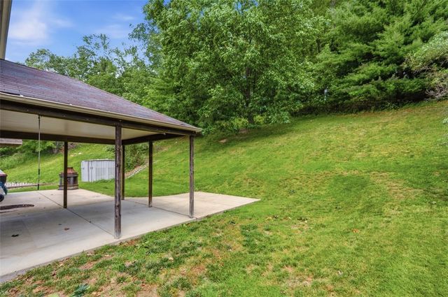 18 Kohleen Drive, Robinson Twp, PA 15136