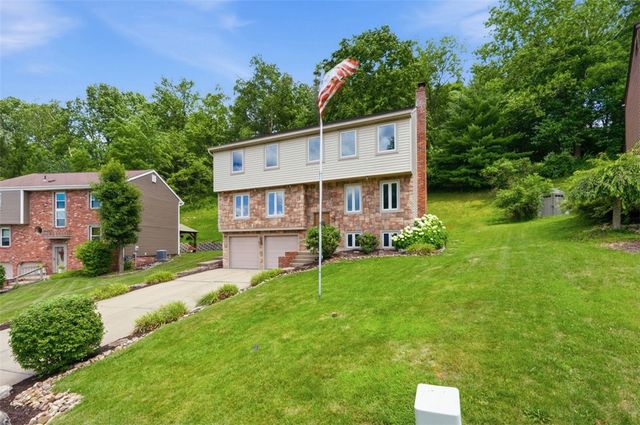18 Kohleen Drive, Robinson Twp, PA 15136