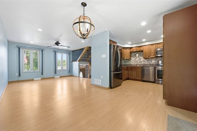 18 Kohleen Drive, Robinson Twp, PA 15136
