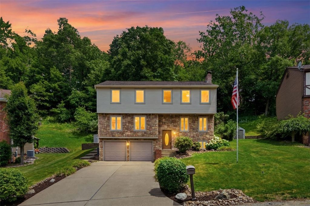 18 Kohleen Drive, Robinson Twp, PA 15136