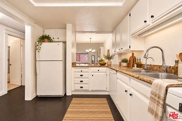 200 S La Fayette Park Place 2, Los Angeles, CA 90057