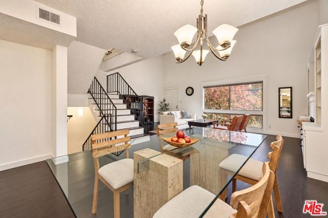 200 S La Fayette Park Place 2, Los Angeles, CA 90057