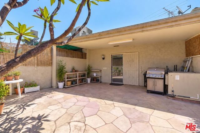 200 S La Fayette Park Place 2, Los Angeles, CA 90057