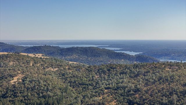 5288 Rattlesnake Bar Rd, Pilot Hill, CA 95664