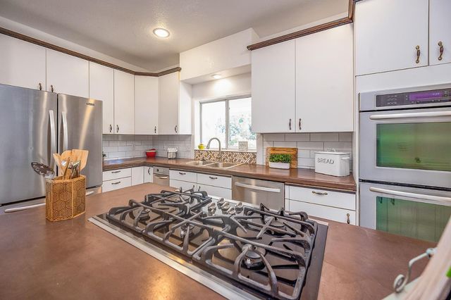 5288 Rattlesnake Bar Rd, Pilot Hill, CA 95664
